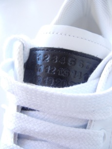 Maison Margiela【メゾンマルジェラ】正規取り扱い店、通販可能 ON